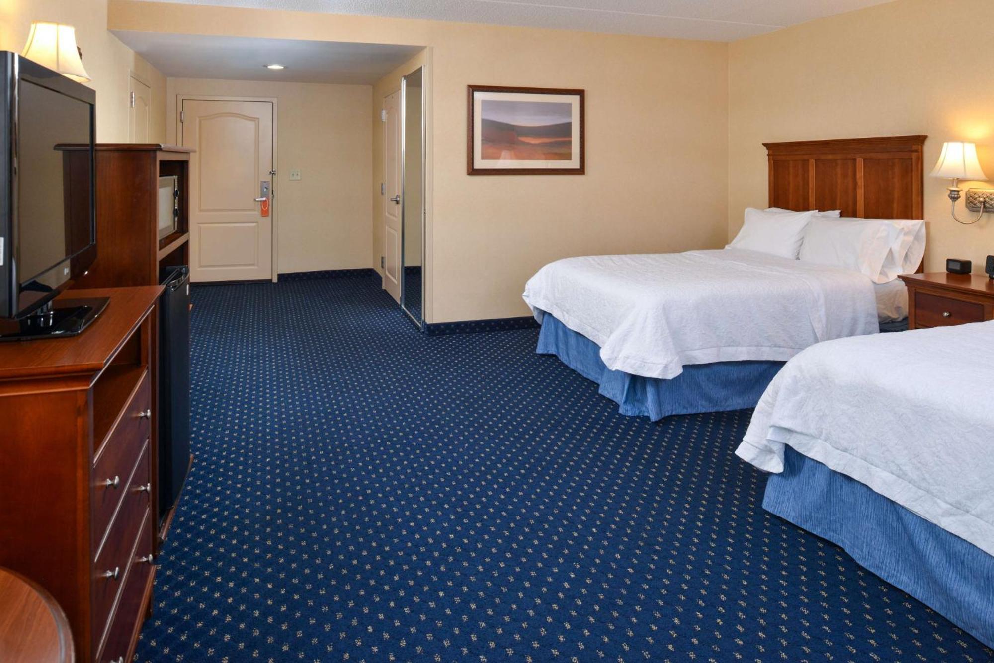 Hampton Inn And Suites Fredericksburg South Exterior photo