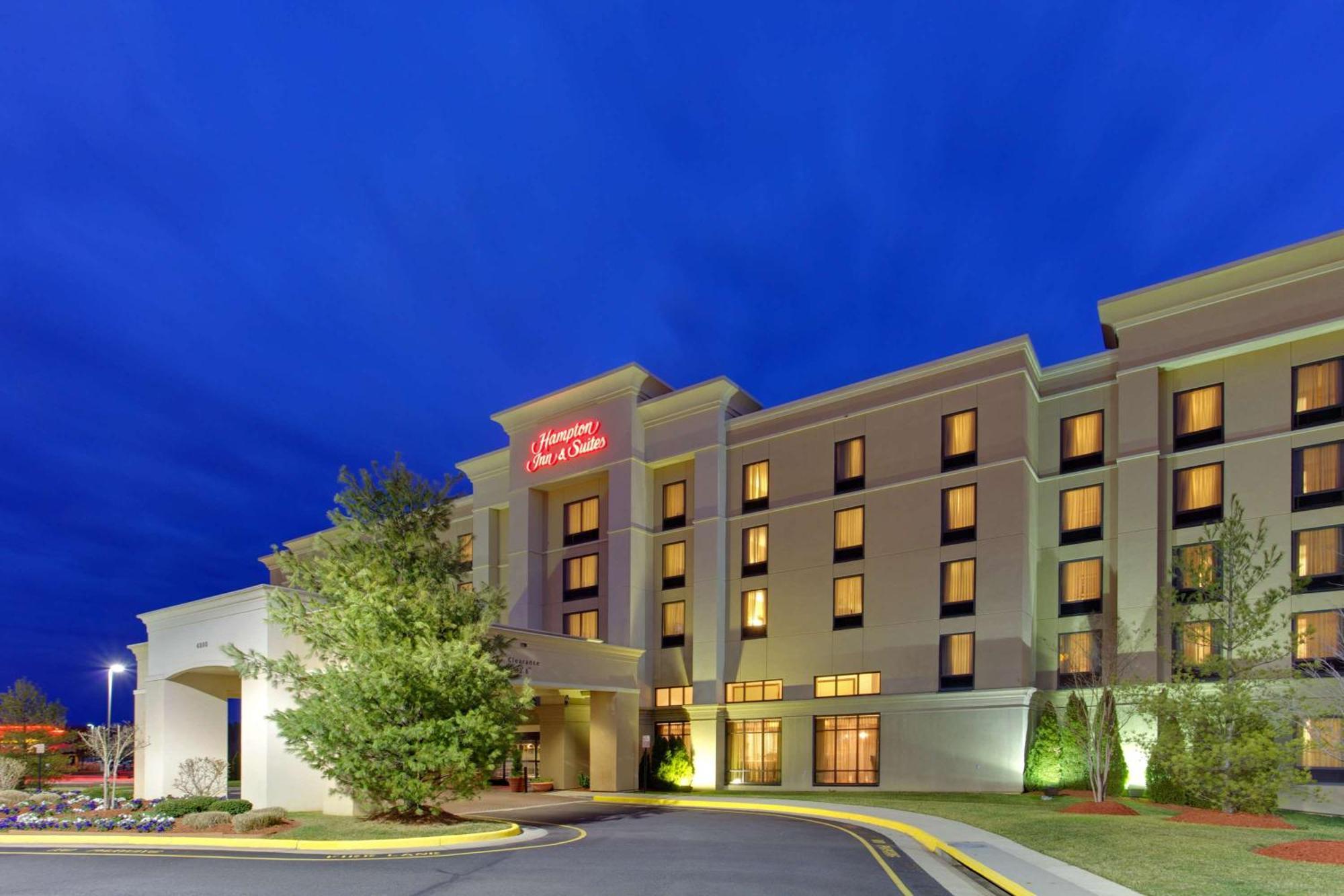 Hampton Inn And Suites Fredericksburg South Exterior photo